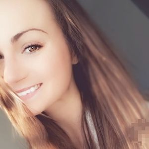 Meet your Posher, Carly